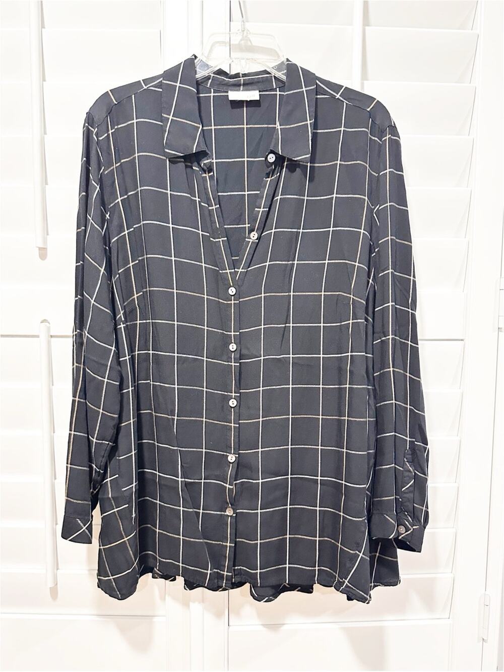 J. Jill Tunic Blouse Black Windowpane Plaid Rayon Button Front Oversized